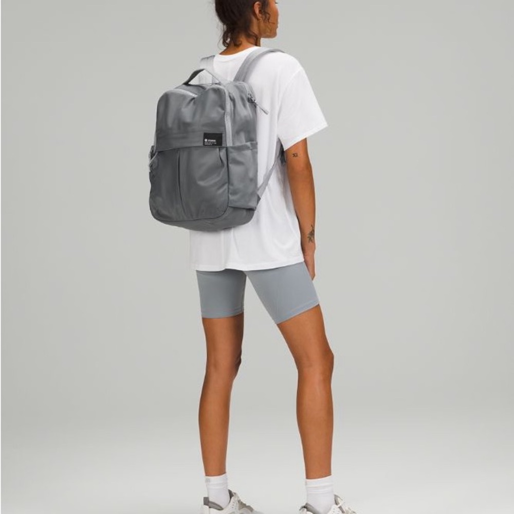 Everyday Backpack 2.0 23L
Asphalt Grey/Rhino Grey